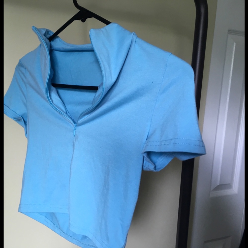 Never Worn Blue Crop Top Zip Up